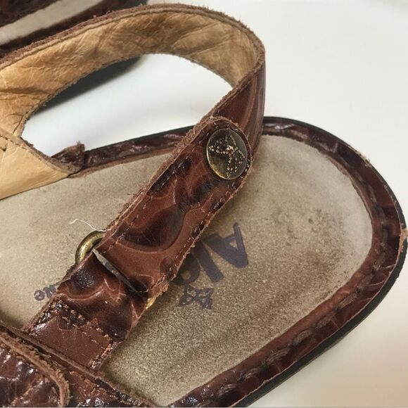 Alegria Women's Verona Yeehaw Brown Leather Slingback Sandals (36) - Picture 11 of 11